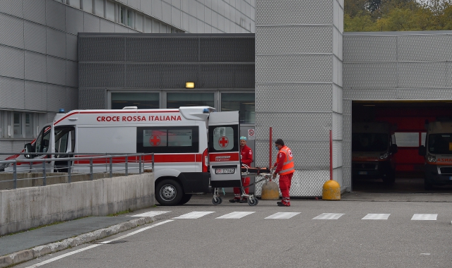 L’esterno del Pronto soccorso di Legnano dove è avvenuto l’ultimo episodio di violenza