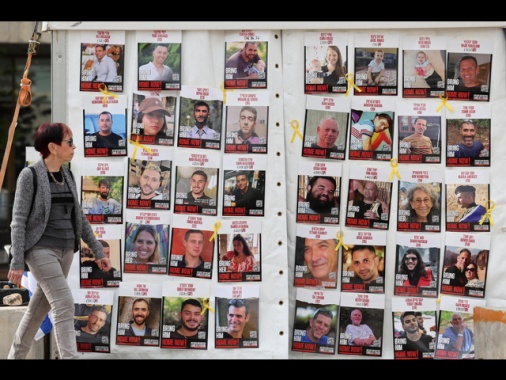 'Stima Israele, 25 su 33 ostaggi da liberare sono vivi'