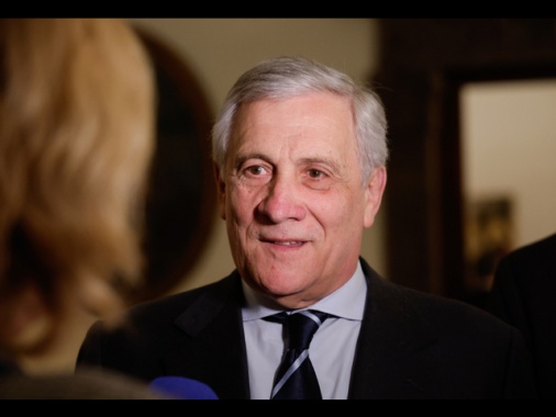 Tajani, impossibile il 5% Pil per la difesa, sforzi per 2%