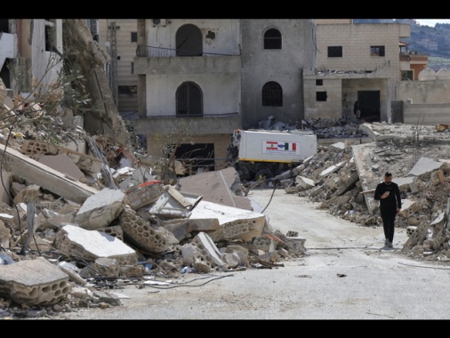 Media, Israele chiede un mese in più per ritirarsi dal Libano