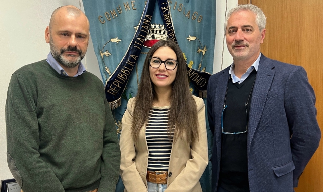 Alessandro Balbo, presidente e direttore tecnico di Wise Engineering, Chiara Cosco, responsabile Invarianza idraulica Alfa e il sindaco Stefano Calegari