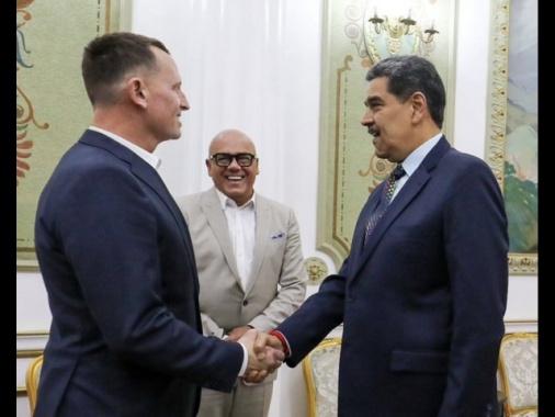 Maduro riceve Richard Grenell, l'inviato speciale di Trump