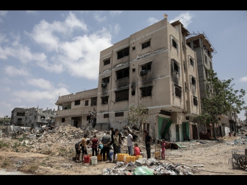 Trump, 'i palestinesi adorerebbero lasciare Gaza'