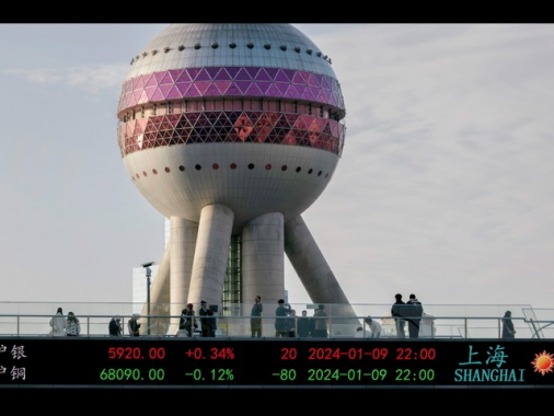 Borsa: Shanghai apre a -0,04%, Shenzhen a +0,10%