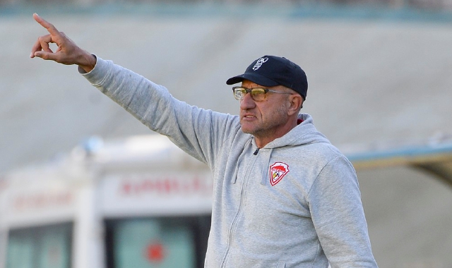 Ezio Rossi sulla panchina del Varese