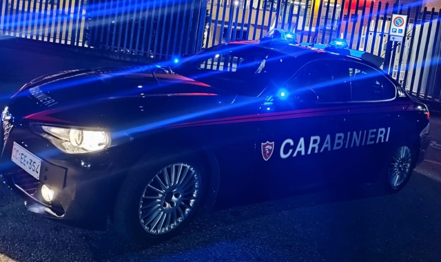 «Mi sparo» confessa a parente. Intervento dei carabinieri