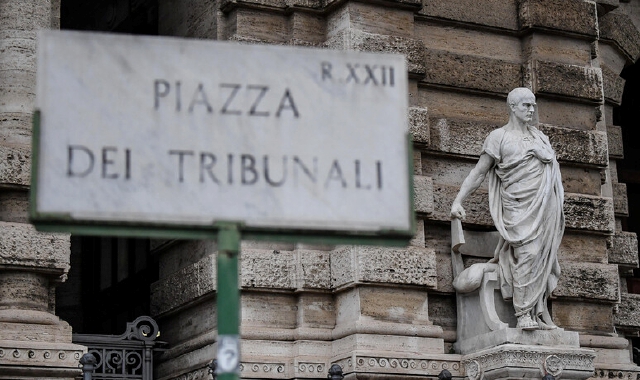 La Cassazione ha disposto un nuovo processo per l’ex sindacalista accusato di violenza sessuale su una hostess