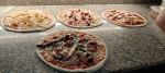 Hai voglia di una pizza o desideri maggiori informazioni? Siamo qui per te! 15