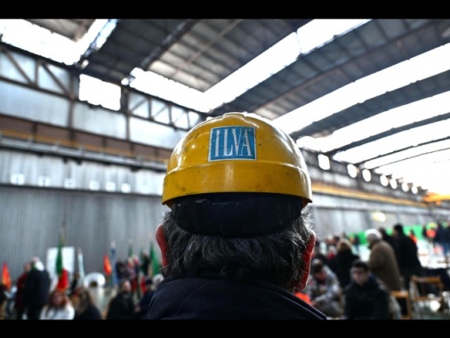 Urso, 'entro stanotte i rilanci per gli impianti dell'ex Ilva'