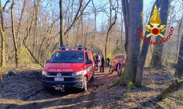 Cade mentre fa motocross, soccorso ad Arsago