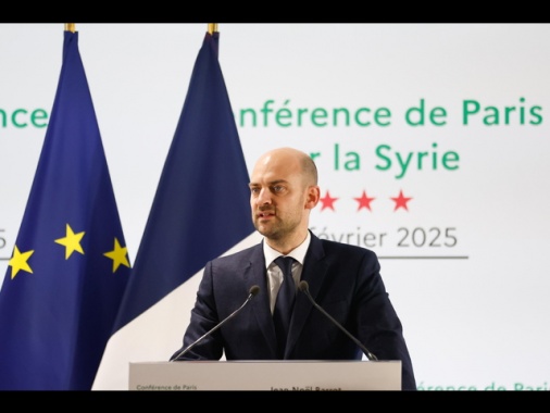 Riunione a Parigi domani dei 'principali Paesi europei'