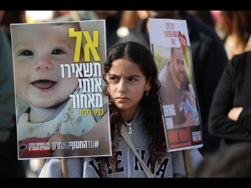 Hamas, giovedì a Israele i corpi della famiglia Bibas