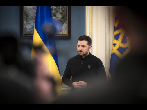 Trump, 'Zelensky si rifiuta di indire le elezioni'