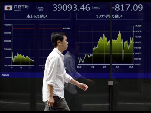 Borsa: l'Asia in rosso con i timori per i dazi di Trump