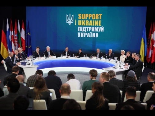 Fonti governo,pace più facile con garanzie di sicurezza per Kiev