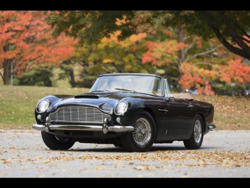 Aston Martin taglia 170 dipendenti per ridurre i costi