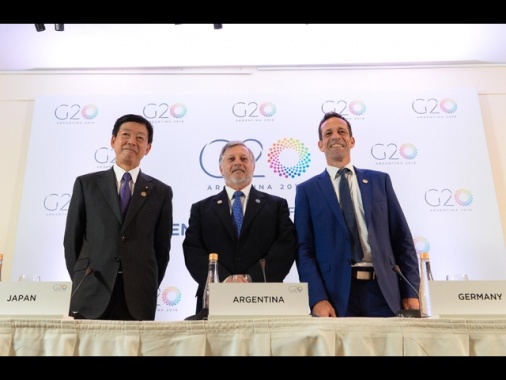 Case auto del Giappone chiedono aiuto al governo su dazi Usa