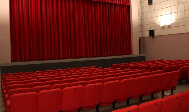 Tra i beneficiari del finanziamento anche i cinema lombardi (foto Archivio)