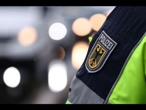 Media tedeschi, auto contro la folla a Mannheim