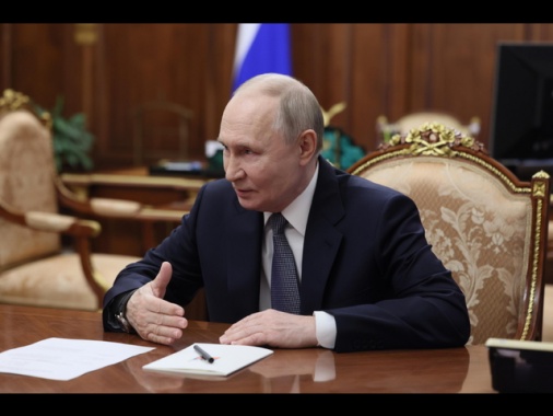 Media, 'Putin pronto a concordare tregua con condizioni'