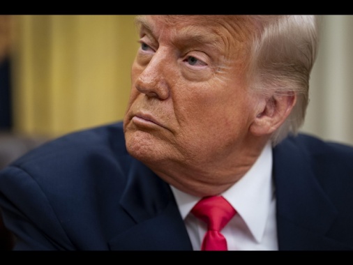 Trump, valuto sanzioni alla Russia fino a cessate il fuoco
