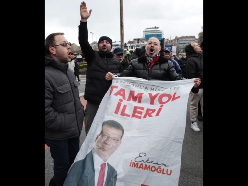 Media, sindaco di Istanbul in carcere almeno 4 giorni