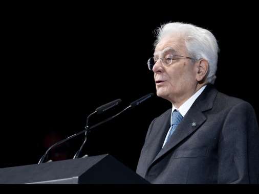 Mattarella, inaccettabili aggressioni contro operatori sanitari