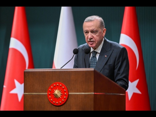 Erdogan, 'opposizione ipocrita'