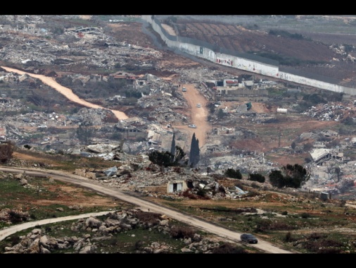 Idf, 'in corso raid contro Hezbollah nel sud del Libano'