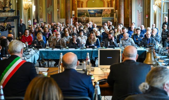 Il Consiglio comunale che ha approvato i 34 Benemeriti da iscrivere nel Famedio (foto Blitz)