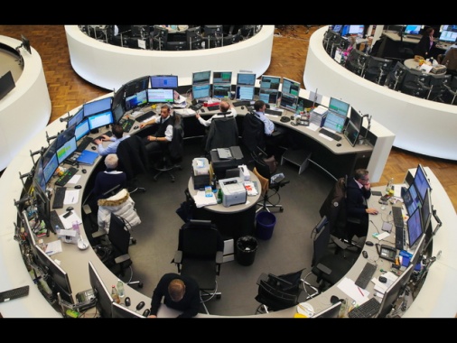 Borsa: in Europa indici in rialzo, spinta dai petroliferi