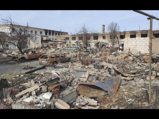 Kiev, colpita base militare nel Kursk, uccisi 30 russi