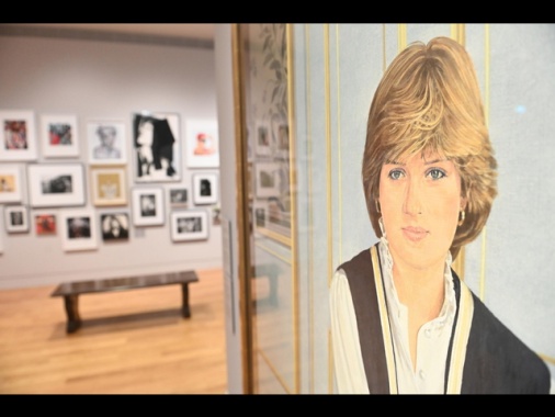 Bufera su fondazione legata a nome Diana, Harry si dimette