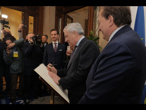 Tajani, militari in Ucraina solo se con Onu