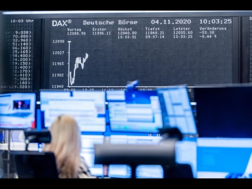 Borsa: l'Europa debole con Wall Street e le auto, Milano -0,5%