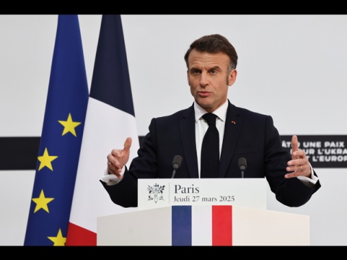 Macron, squadra Francia-Gb in Ucraina per formare esercito