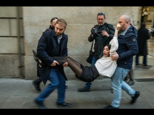 Blitz da Cracco di Ultima generazione, provvedimenti per 12