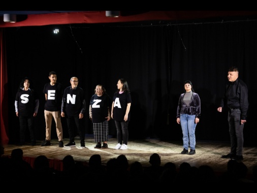 Da invisibili ad attori, sul palco 14 senza fissa dimora