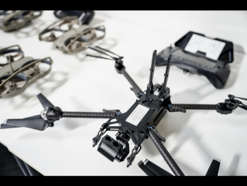 Drone russo sorvola centro high tech Ue su Lago Maggiore