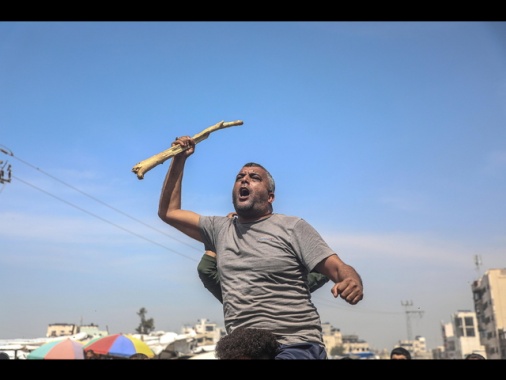 Hamas, 'armatevi in tutto mondo contro piano Trump su Gaza'