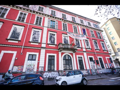 Askatasuna, Digos notifica misure cautelari a militanti