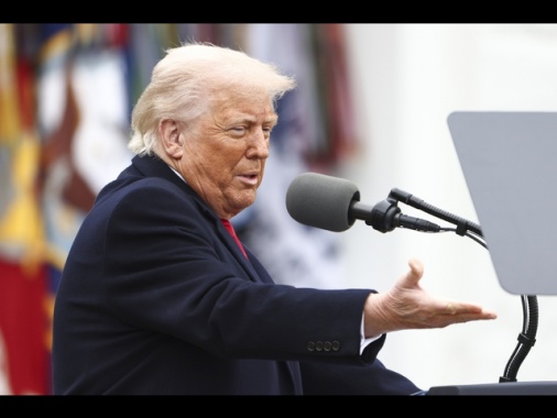 Trump, nostri dazi sono metà degli altri, alla Cina il 34%