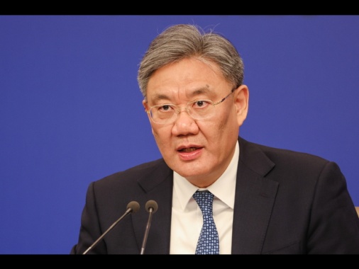Cina chiede a Usa di annullare subito i dazi e dialogare