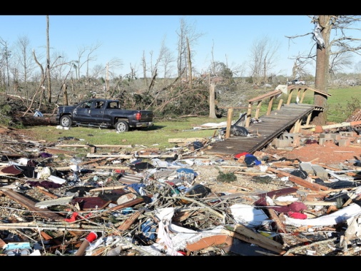 Tempeste e tornado negli Stati Uniti, almeno 7 morti
