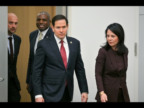 Rubio, Trump non permetterà colloqui infiniti sull'Ucraina