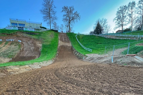 Incidente di motocross: grave 42enne