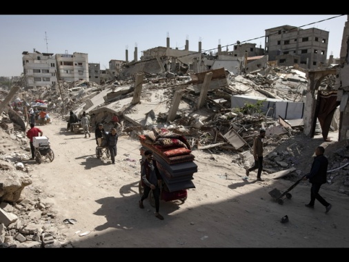 Nuove proteste a Gaza, 'basta guerra, Hamas lasci il potere'