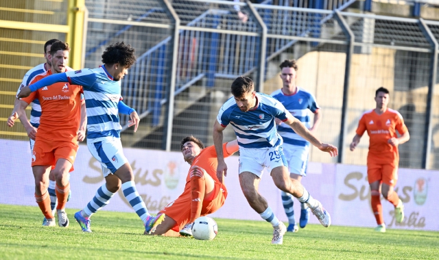 Il match finito a reti bianche allo Speroni (foto Blitz)