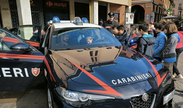 Sicurezza, 300 bambini in piazza a Saronno