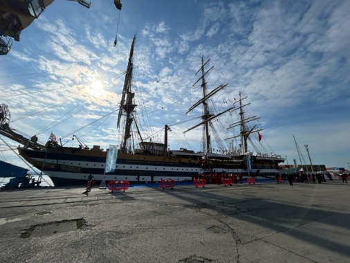 Vespucci a Durazzo, prima tappa 'estera' del tour Mediterraneo